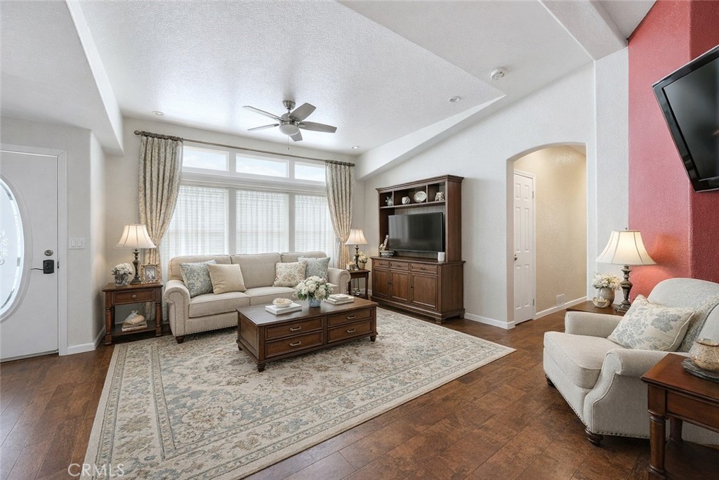 1630 W Covina Boulevard 7