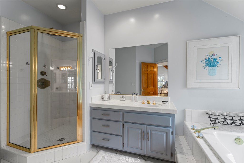 Arrowhead Woods (AWHW) - Residential