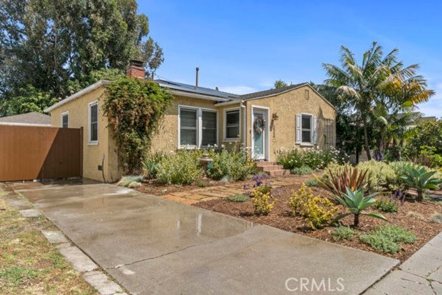 Welcome to this classic 3-bedroom, 2-bathroom home nestled in the heart of Culver City. Step inside to a spacious living room with a cozy fireplace, a functional floor plan, and abundant natural light that fills every corner. offering the perfect opportunity for a buyer to update and personalize to their own style. The expansive backyard provides endless possibilities—whether you envision outdoor dining, gardening, or simply relaxing and entertaining with friends and family. Perfectly situated near Culver City schools, parks, shopping, dining, and major freeways, this home blends comfort, potential, and an unbeatable location.