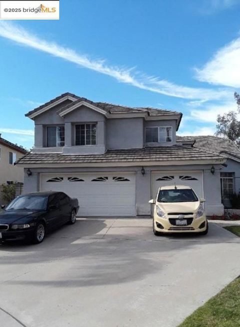 29145 Greenbrier Pl Highland CA 92346
