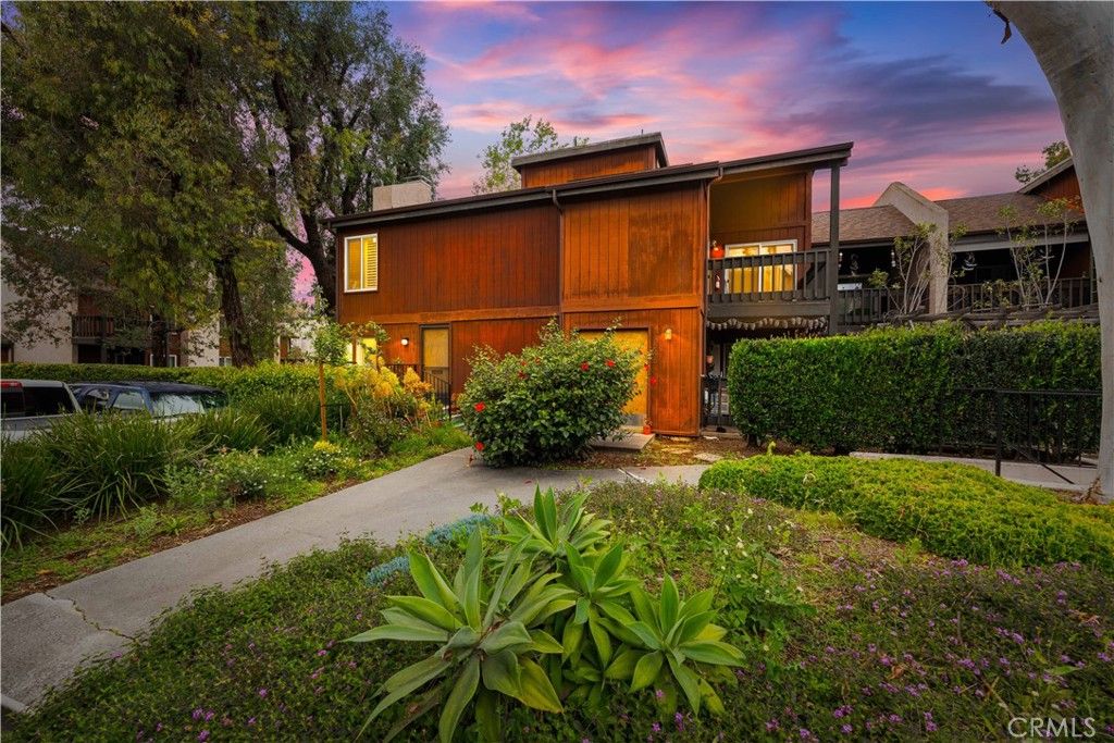 Photo of 4646 Maytime Ln, Culver City, CA 90230 (MLS # GD25253156)