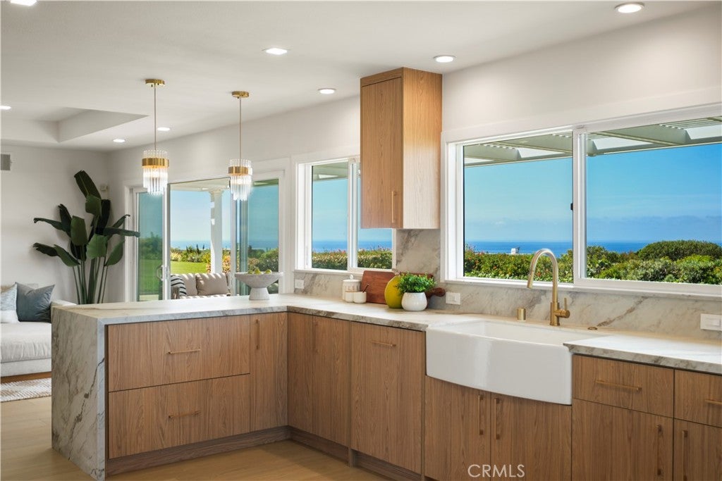 3501 Sausalito Dr, Corona Del Mar CA 92625