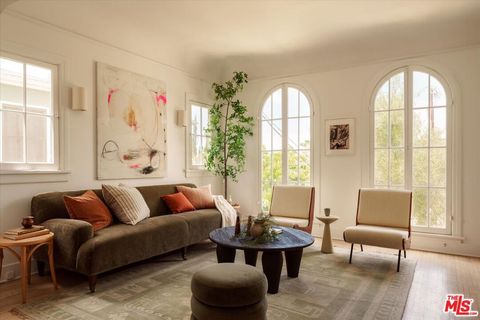 Photo of 852 Hyperion Avenue, Los Angeles, CA 90029 (MLS # 26676611)