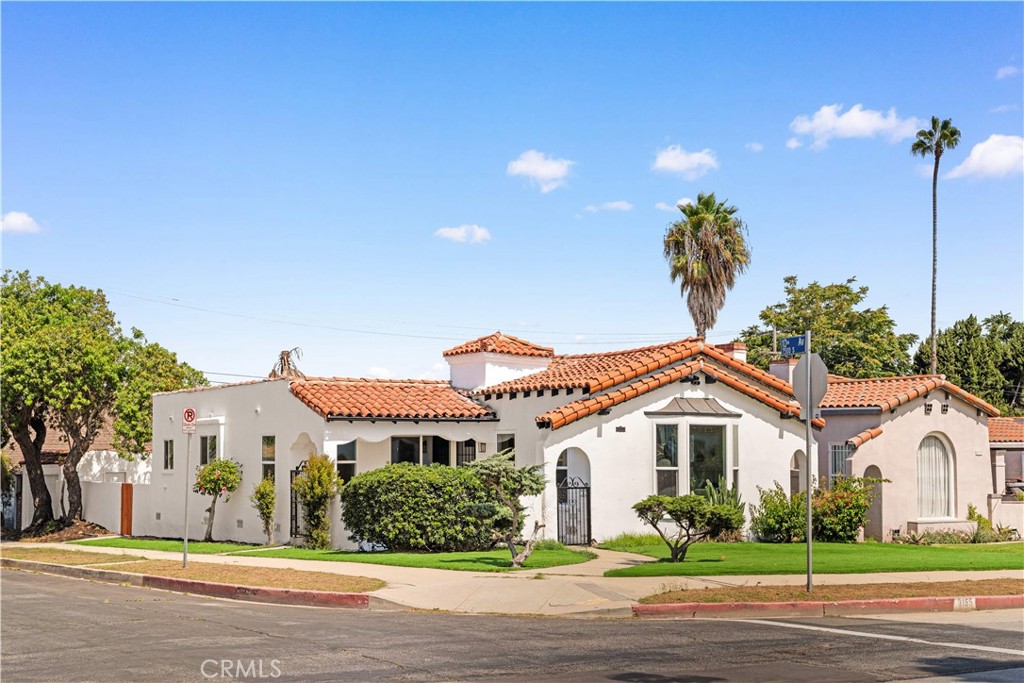 3155 W 76th