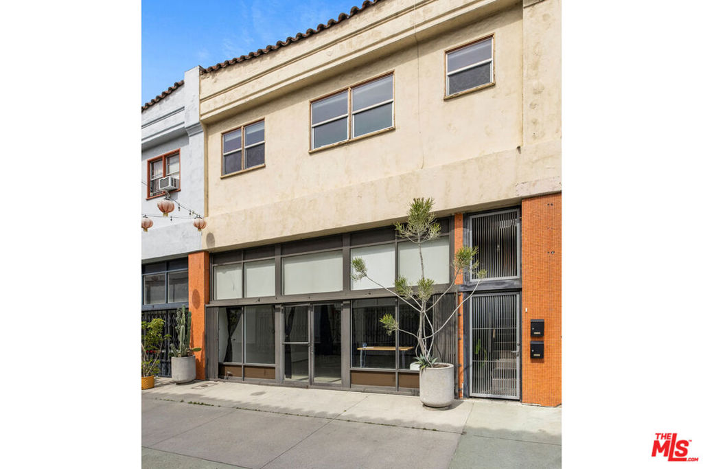 977 Chung King Road