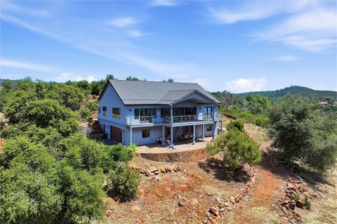 Photo of 20069 Honey Hill Dr, Hidden Valley Lake, CA 95467 (MLS # LC26093705)