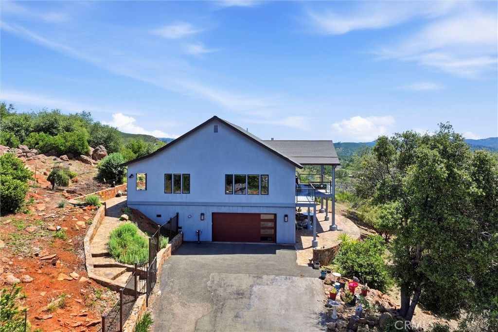 Photo of 20069 Honey Hill Dr, Hidden Valley Lake, CA 95467 (MLS # LC26093705)