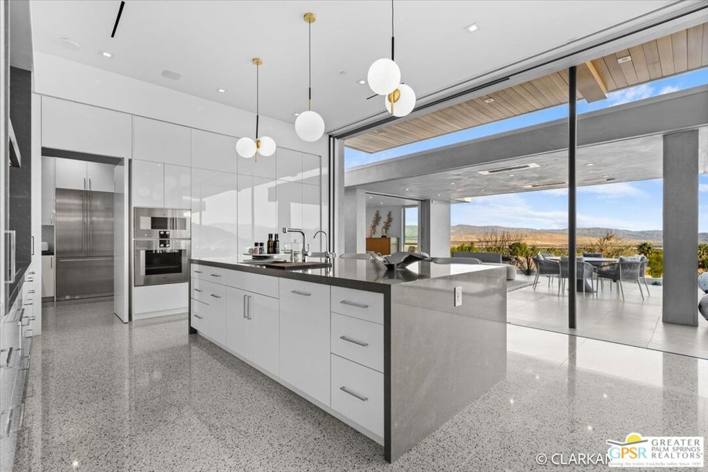 2381 Vista Palizada Drive