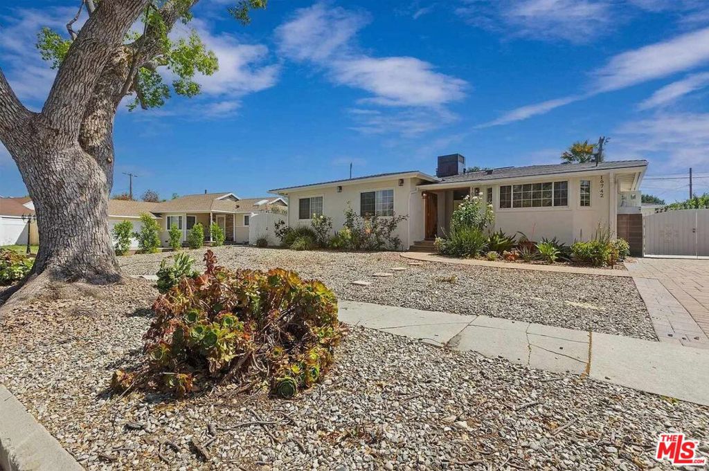 16740 Bermuda Street