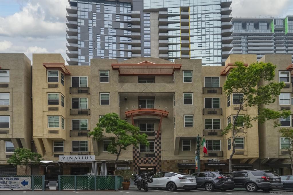 Welcome home to this completely updated condo in the HEART of Little Italy. This 1-bedroom unit is perfect for entertaining with its open-concept living space, and walking distance to what is one of the best neighborhoods in all of Downtown. Take a stroll along the harbor and enjoy a sunset view, or head over to the ballpark for a game, and/or sip on some wine in one of the many eateries dotted along India Street. If you like to stay at home and cook, then go to one of the two weekly farmers market for the freshest ingredients. This is an absolutely perfect location, don’t miss out on viewing this home!