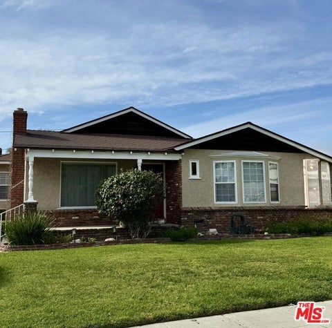 Photo of 1913 Landis Street, Burbank, CA 91504 (MLS # 26995717)