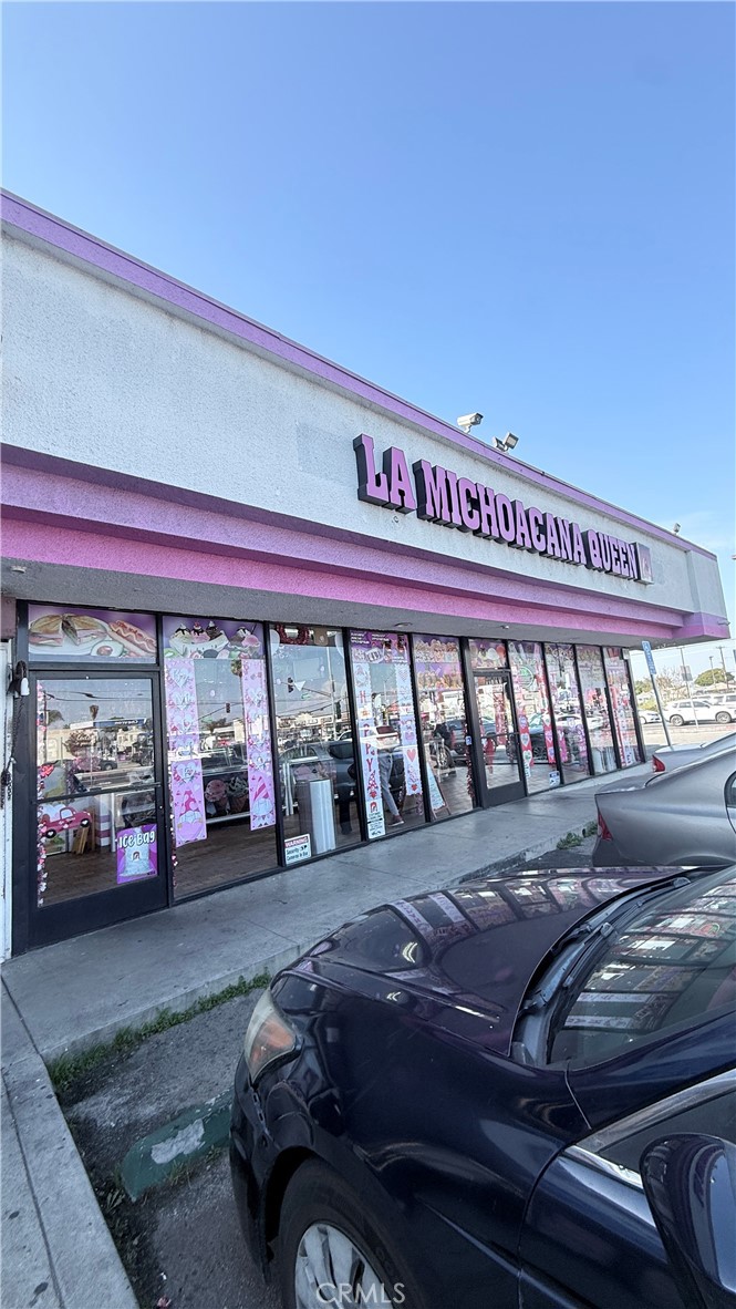 810 W Rosecrans Avenue