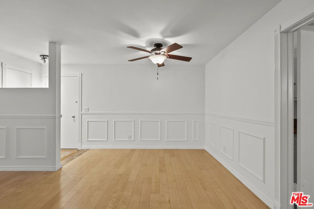 Photo of 5000 S Centinela Avenue #128, Los Angeles, CA 90066 (MLS # 25620071)