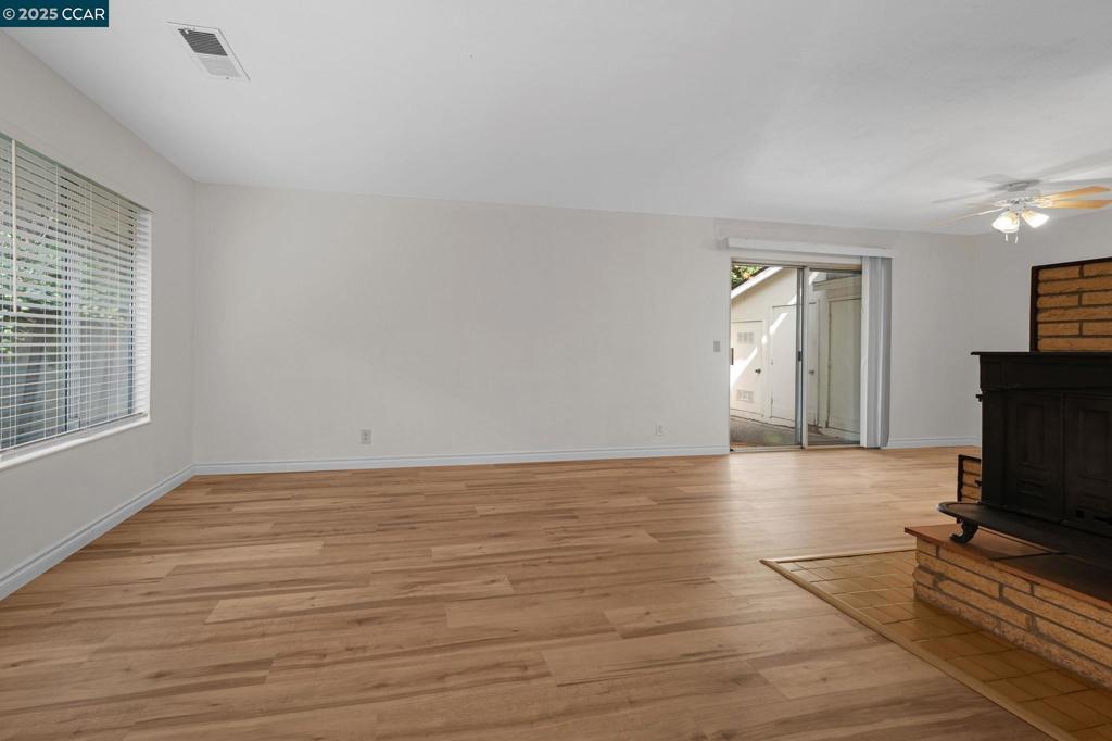 TWINCRGRDN - Residential Lease