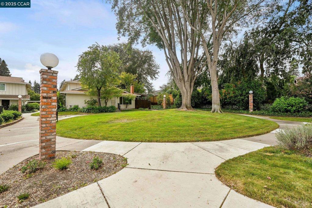 TWINCRGRDN - Residential Lease