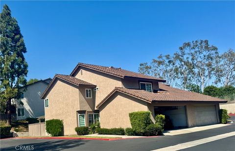 Photo of 2405 Plaza De Vis, Fullerton, CA 92833 (MLS # PW26102658)
