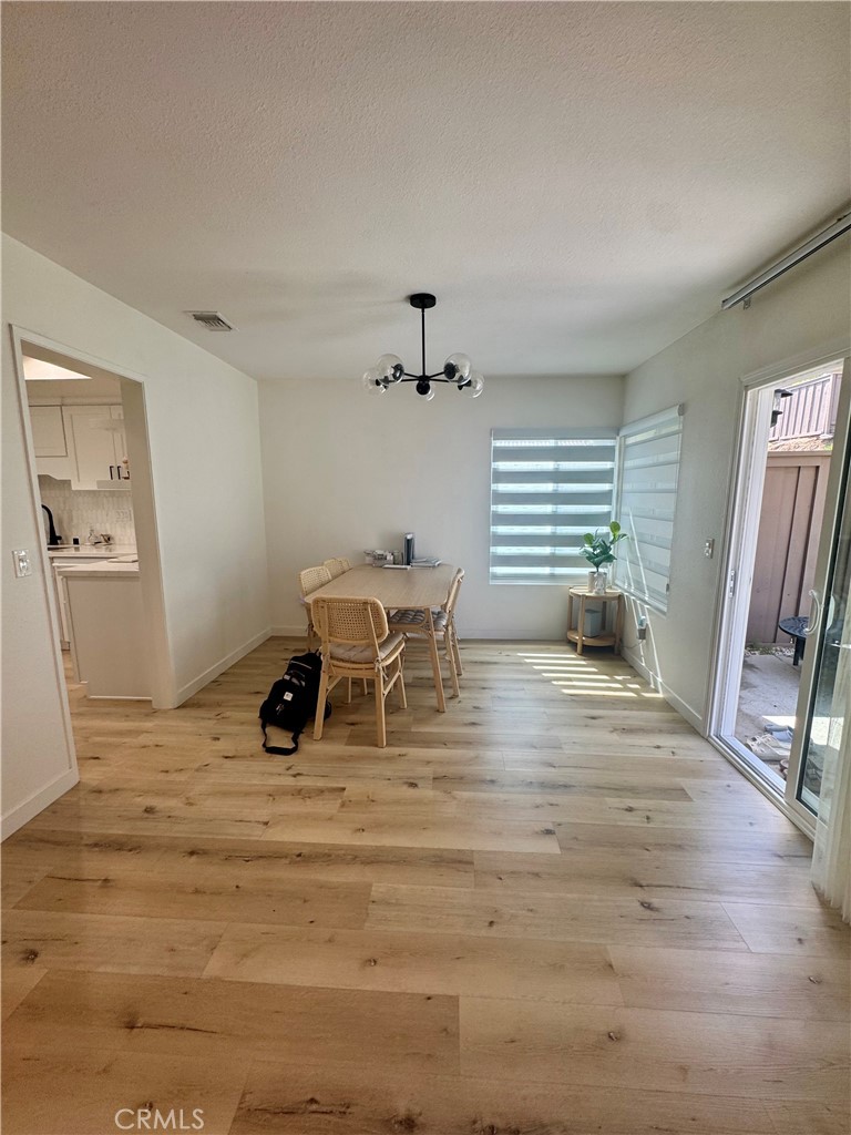 2405 Plaza De