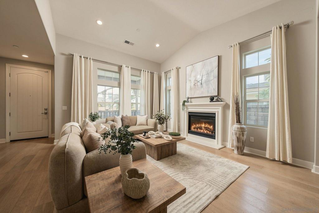 13656 Clover Hill