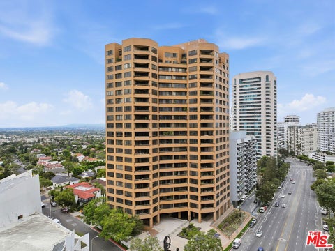 Photo of 10430 Wilshire Boulevard #1701, Los Angeles, CA 90024 (MLS # 26840111)