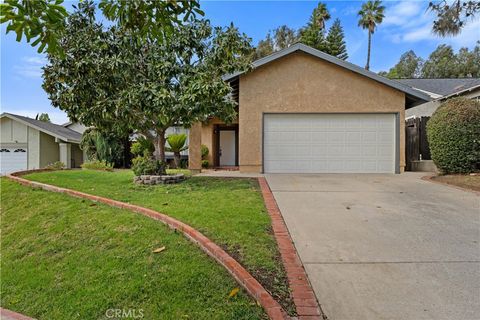 Photo of 13543 Laurelhurst Rd, Moorpark, CA 93021 (MLS # SR26071710)
