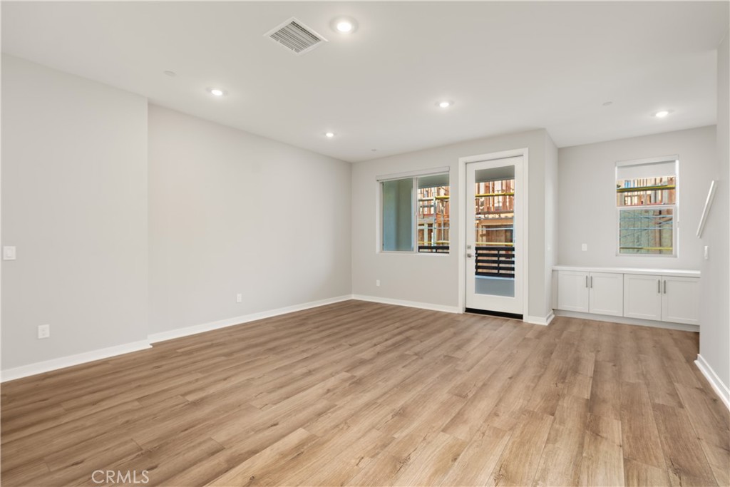 Avelina - Residential Lease
