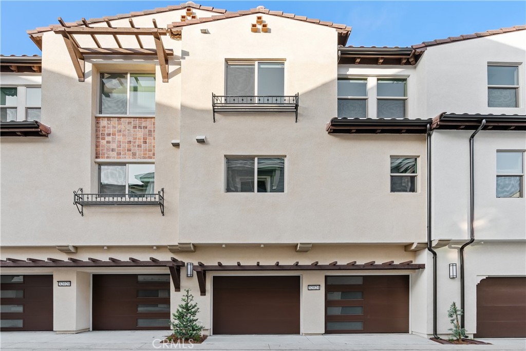 Avelina - Residential Lease