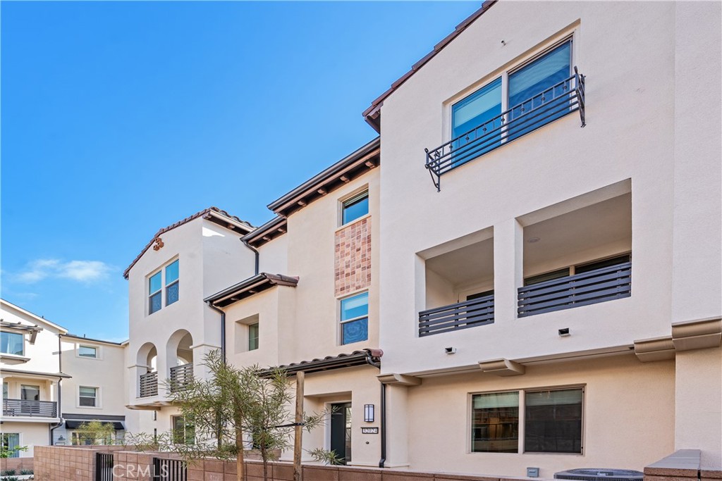 Avelina - Residential Lease