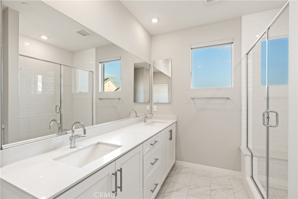 Avelina - Residential Lease