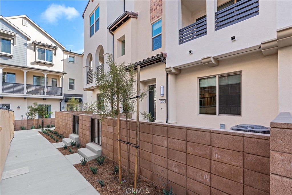 Avelina - Residential Lease