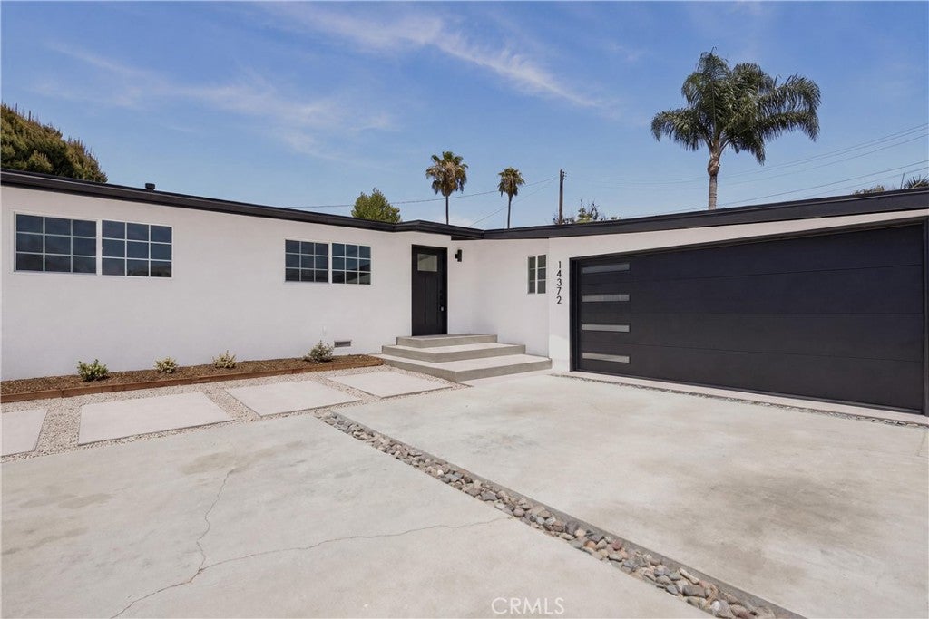 14372 Livingston