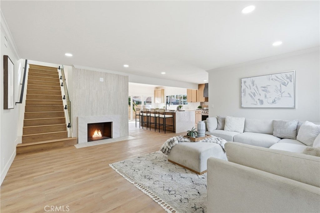 3675 Palo Verde Ave