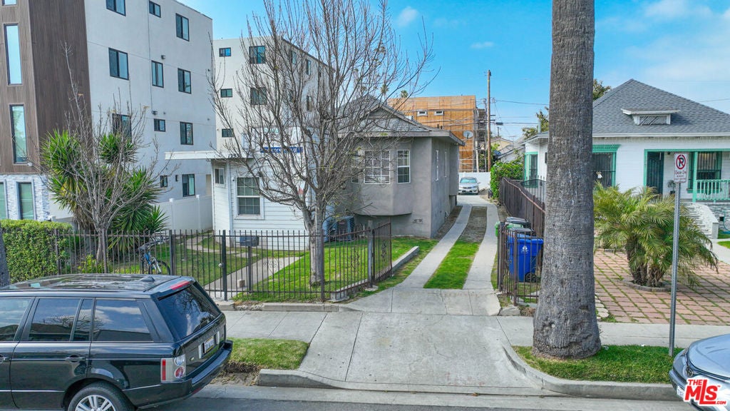 1293 W 36th Street