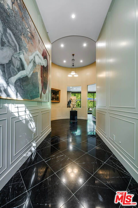 1114 Sutton Way