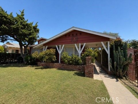 Photo of 718 S Flower Street, Inglewood, CA 90301 (MLS # SB26079575)