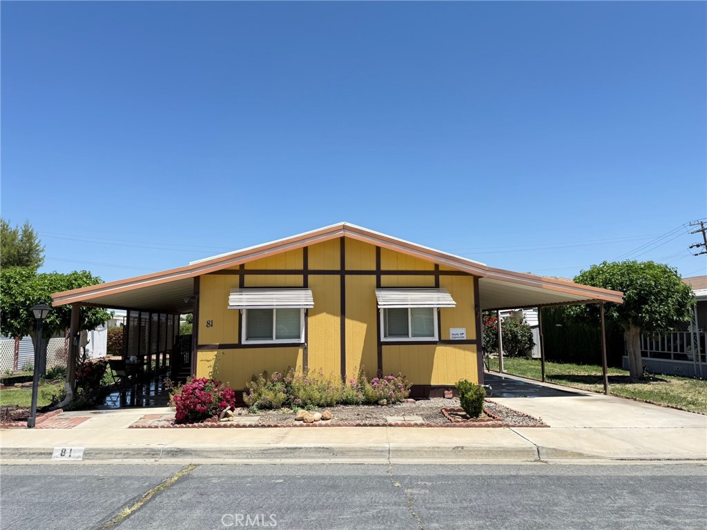 15940 Stoddard Wells Road 81