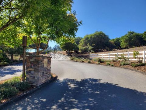 Photo of 19705 Moonglow Road, Salinas, CA 93907 (MLS # ML82025775)