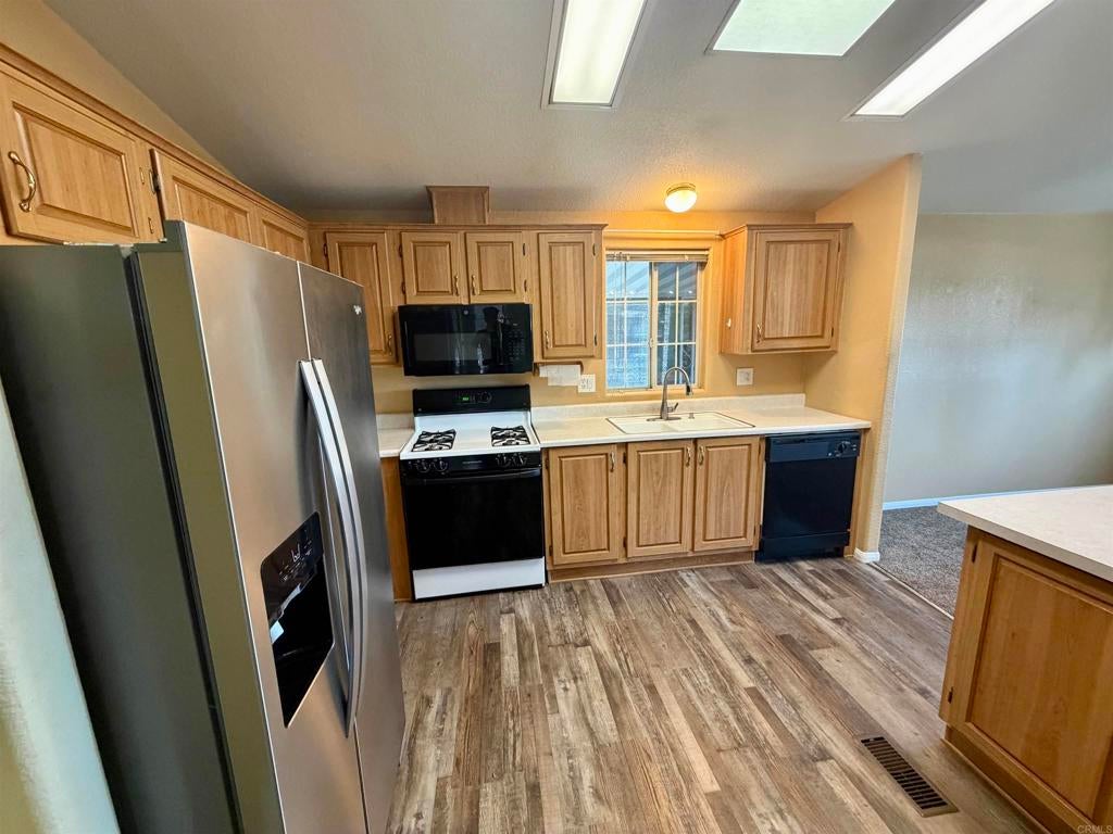 8301 Mission Gorge Road 42