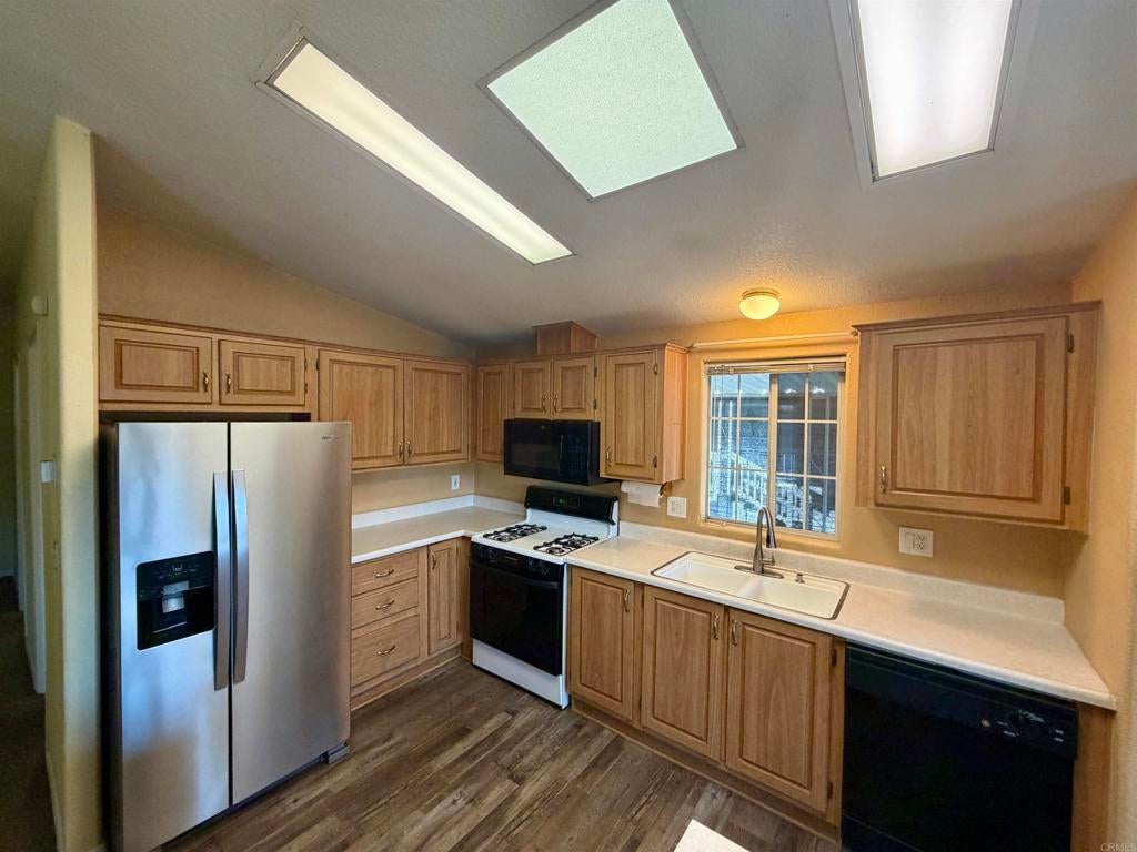 8301 Mission Gorge Road 42