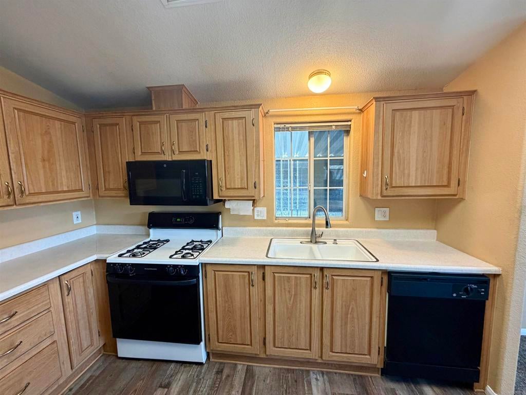 8301 Mission Gorge Road 42