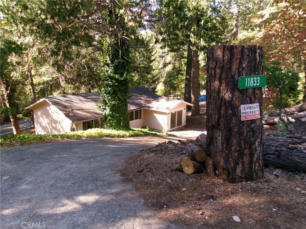 11833 Western Pine