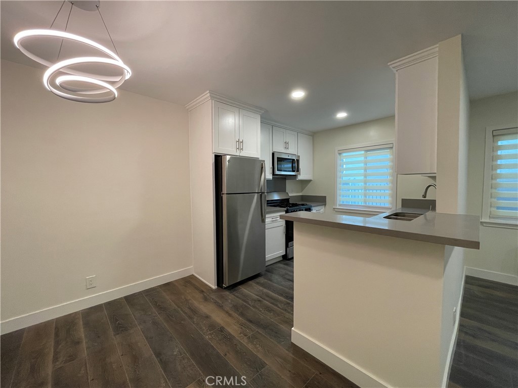 1942 S Sherbourne Drive