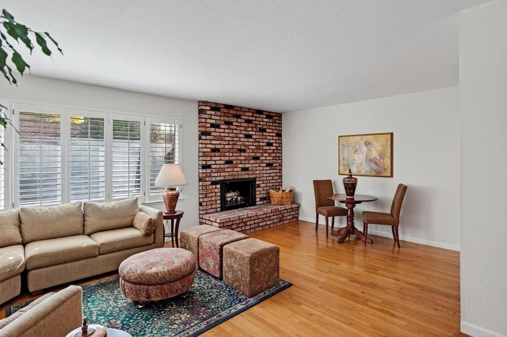 3370 Pearltone Drive