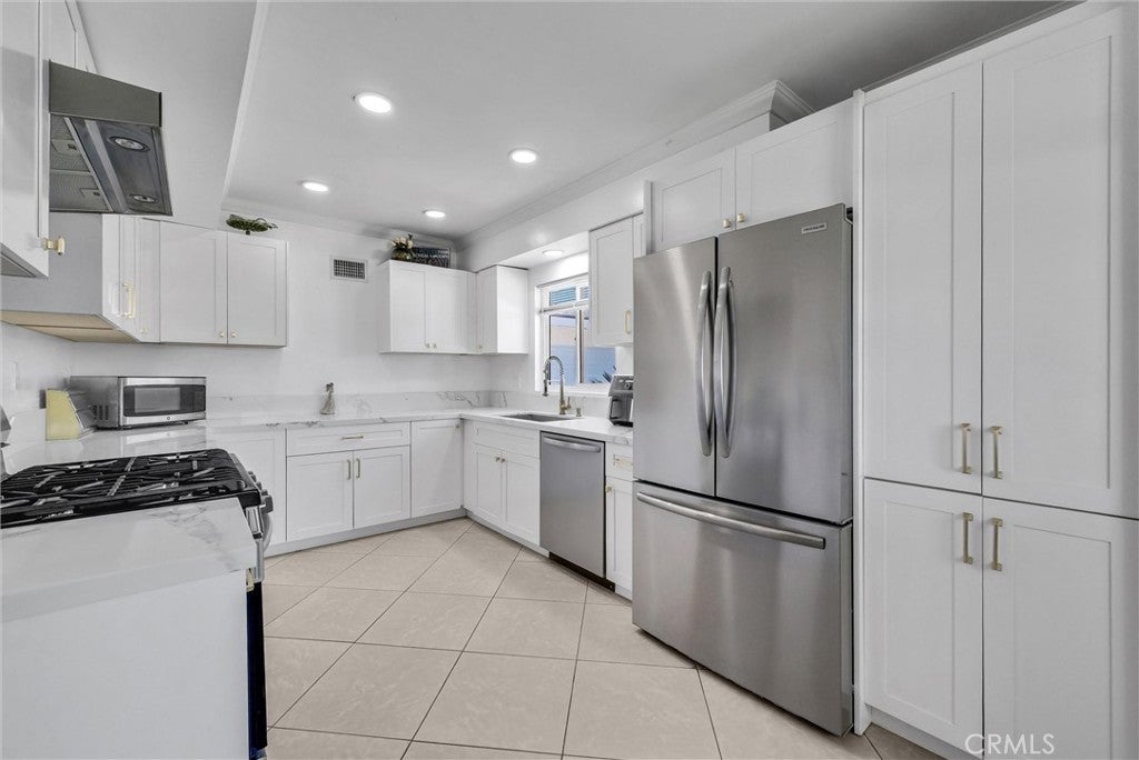 1134 Redwood