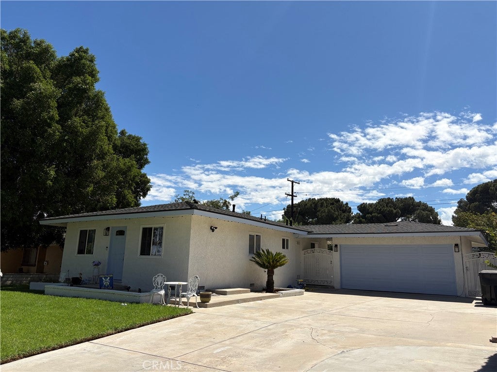 1134 Redwood