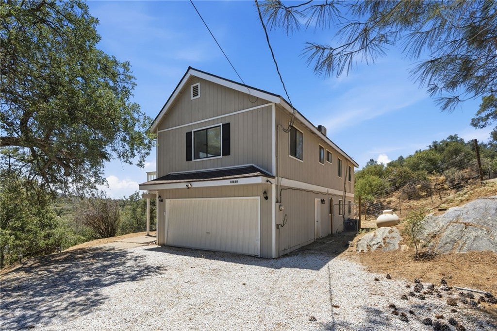 30880 Yosemite Springs