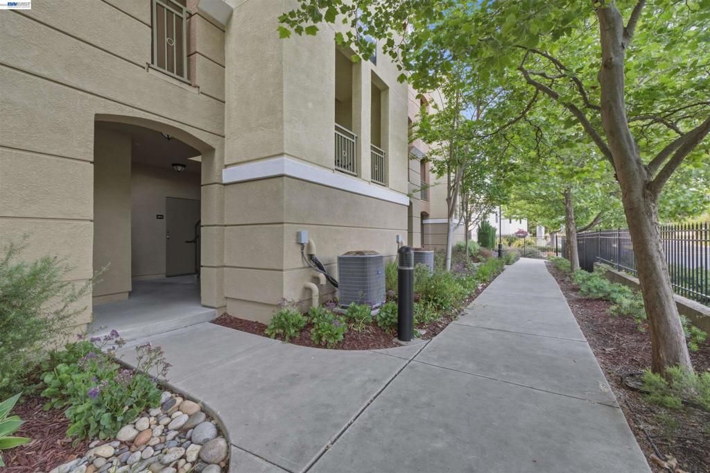 Photo of 4704 Norris Canyon Rd Rd #203, San Ramon, CA 94583 (MLS # 41131193)