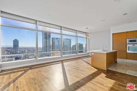 Photo of 900 W Olympic Boulevard #31C, Los Angeles, CA 90015 (MLS # 25623533)