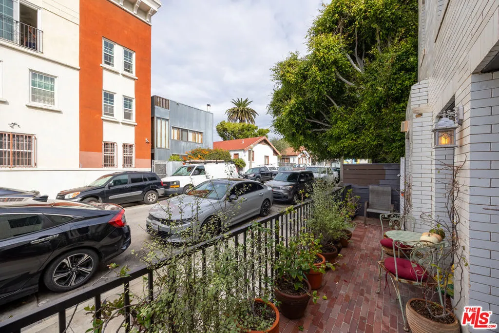 Venice, California 90291, United States, 4 Bedrooms Bedrooms, ,4 BathroomsBathrooms,Residential,Active,248564