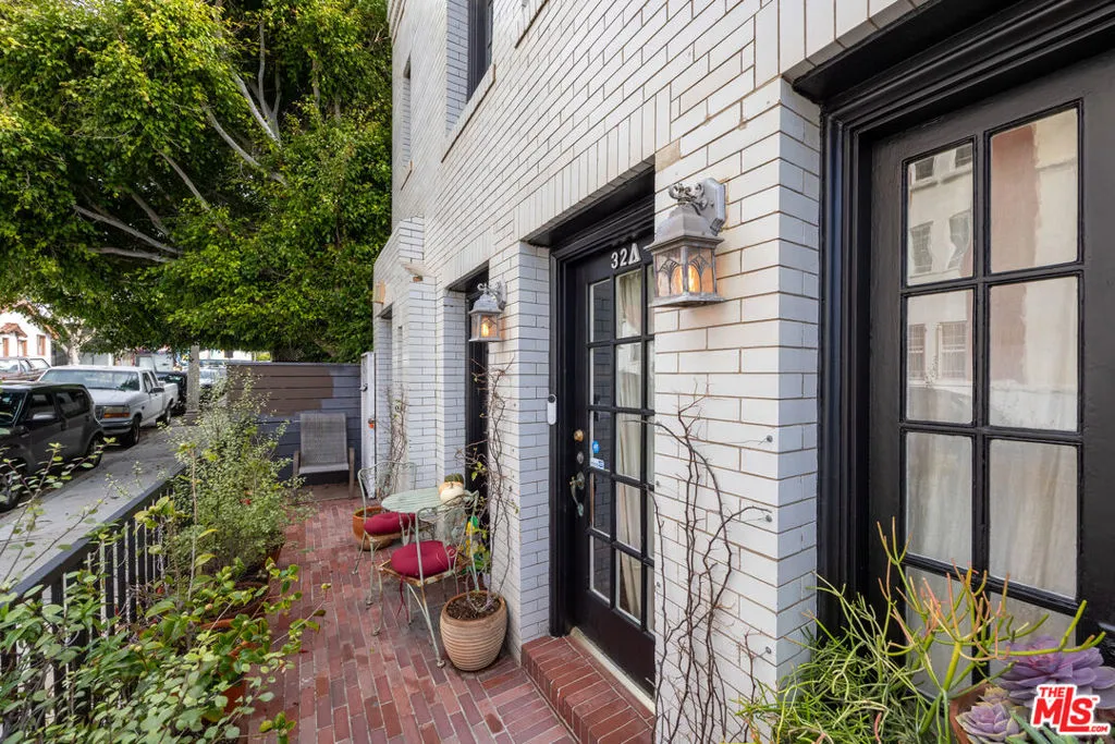 Venice, California 90291, United States, 4 Bedrooms Bedrooms, ,4 BathroomsBathrooms,Residential,Active,248564