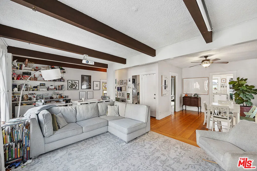 Venice, California 90291, United States, 4 Bedrooms Bedrooms, ,4 BathroomsBathrooms,Residential,Active,248564